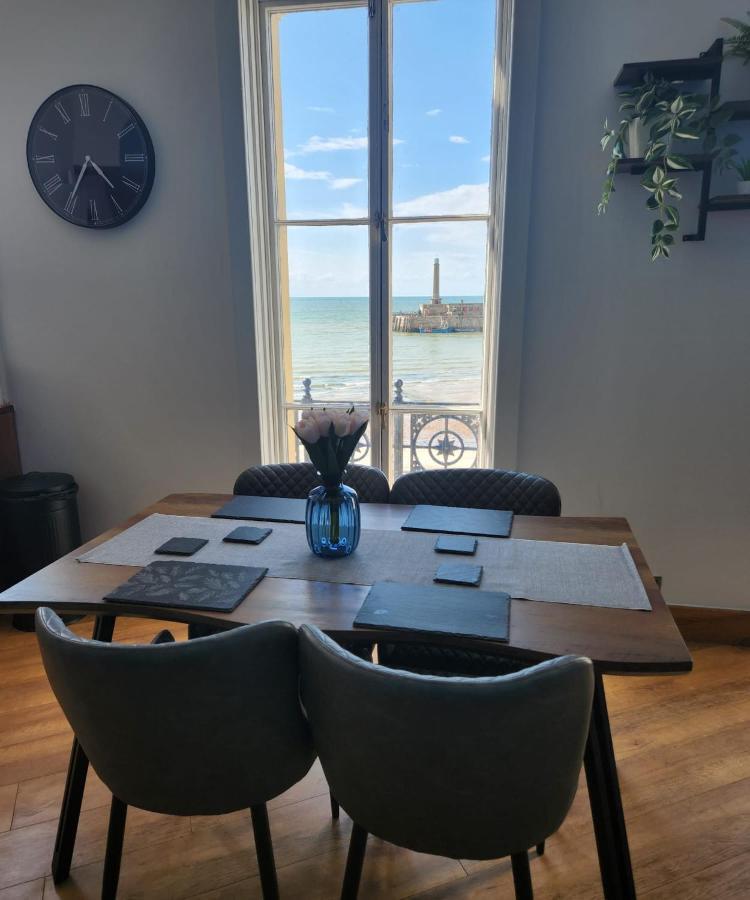 Imperial Heart Of Margate! Sleeps 6 Margate