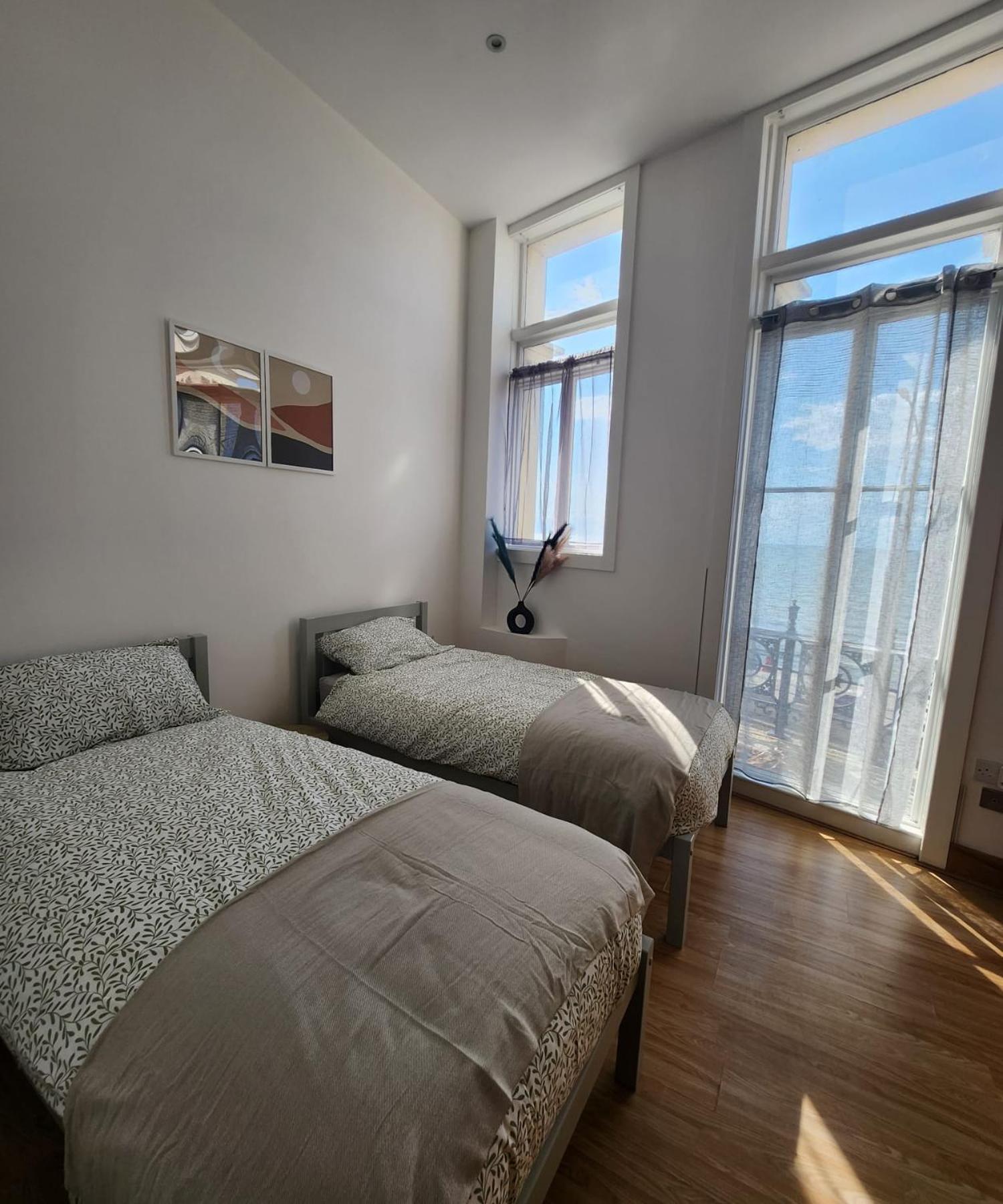 Imperial Heart Of Margate! Sleeps 6 Margate