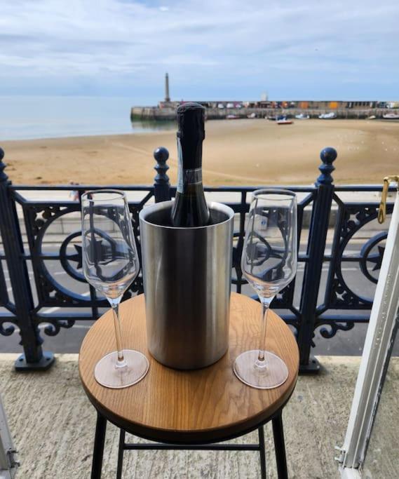 Imperial Heart Of Margate! Sleeps 6 Apartment *